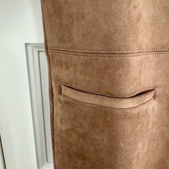 Ann Taylor faux suede shift dress size 12 NWOT - spring dress alert! - Picture 5 of 7